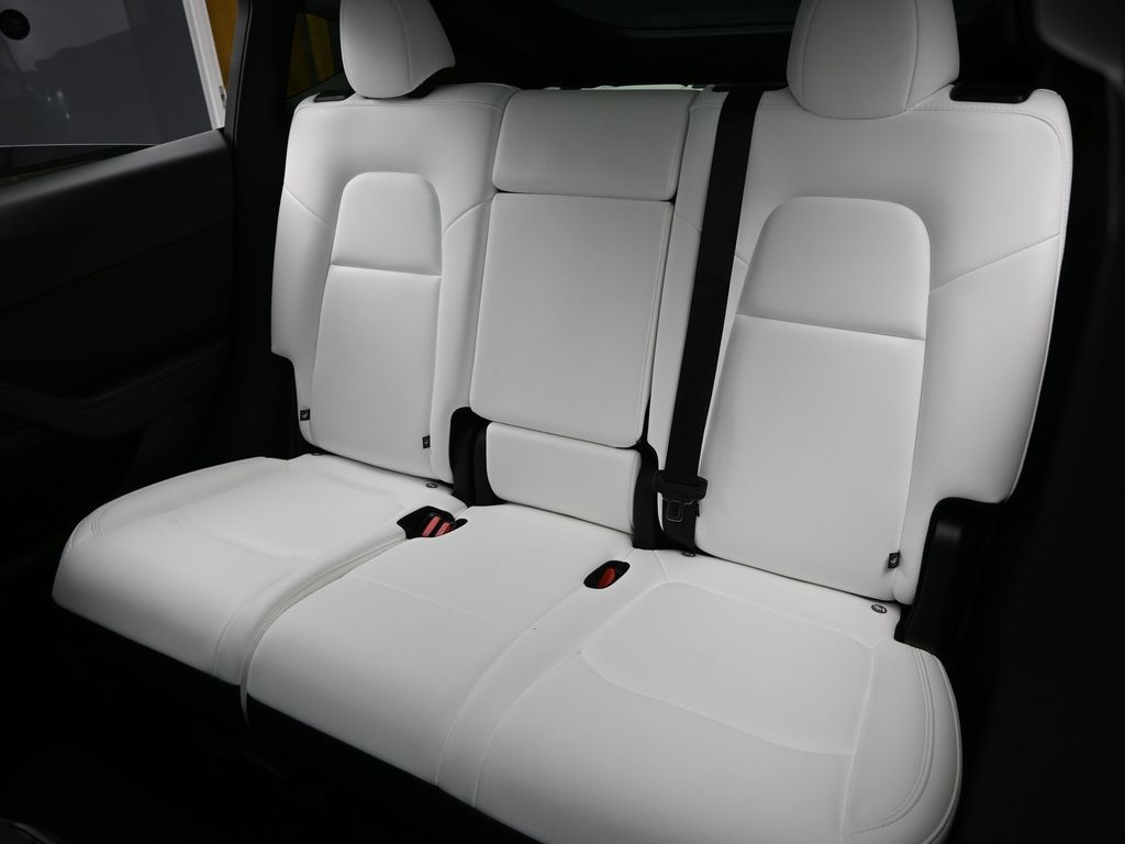 2025 Tesla Model Y Long Range Dual Motor All-Wheel Drive