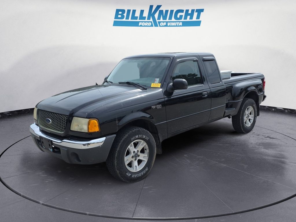 Oxford White Clearcoat 2002 Ford Ranger Pickup Truck Four-Wheel Drive 5-Speed Automatic