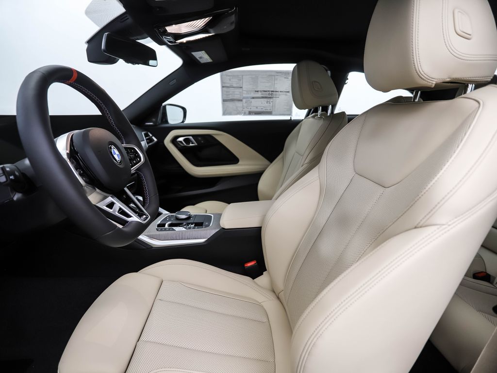 Thumbnail: 2025 BMW 2 Series - 12