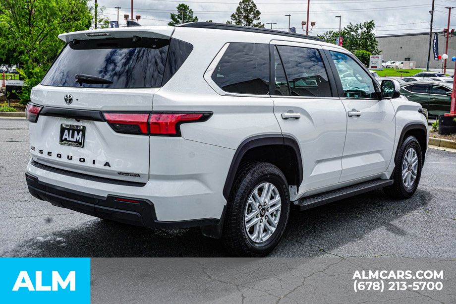 Used 2025 White Toyota SR5 image 6