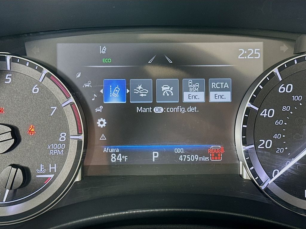 Thumbnail: 2024 Toyota Highlander - 12