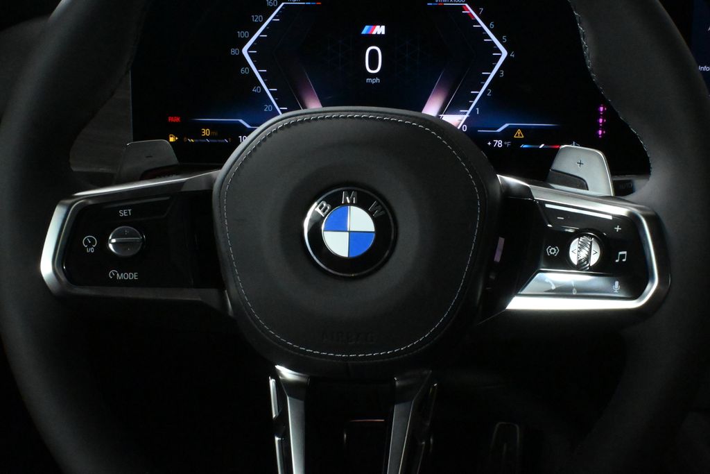 Thumbnail: 2025 BMW 7 Series - 19