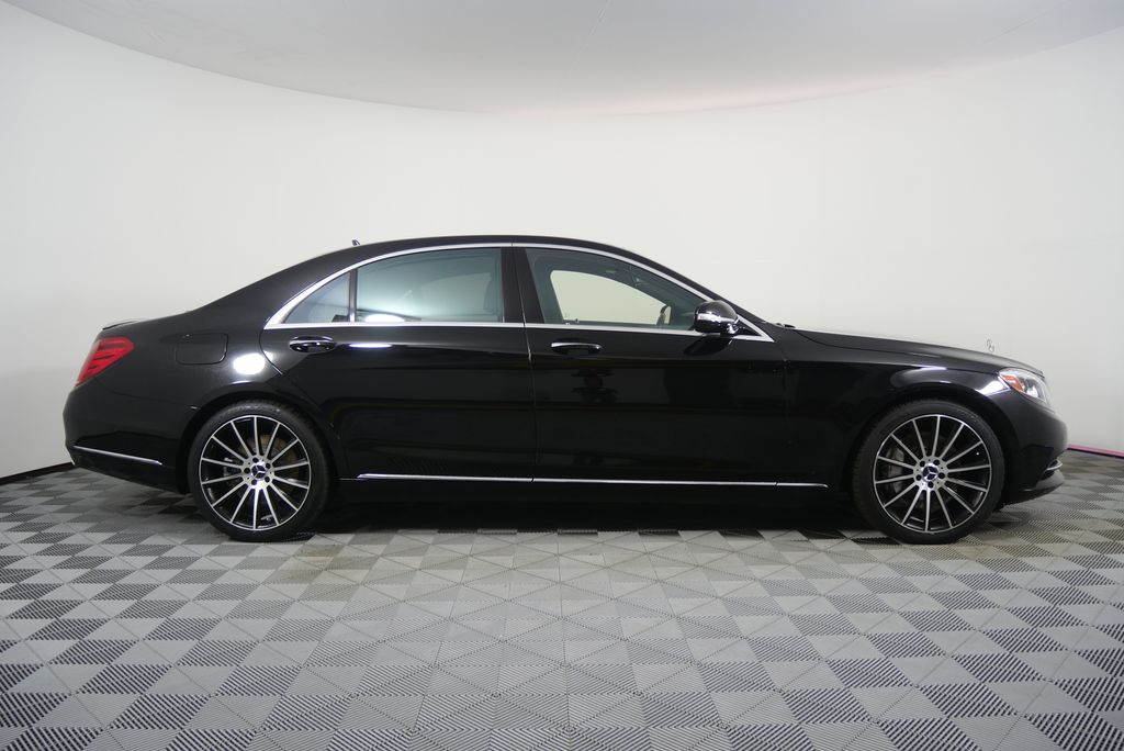 Thumbnail: 2015 Mercedes-Benz S-Class - 2