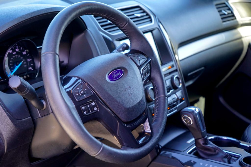 Used Car 2018 Ford Explorer  Xlt For Sale Under $15,000 In Taylor, Texas