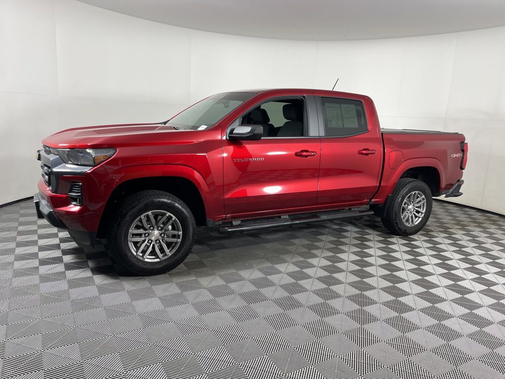 Thumbnail: 2024 Chevrolet Colorado - 2