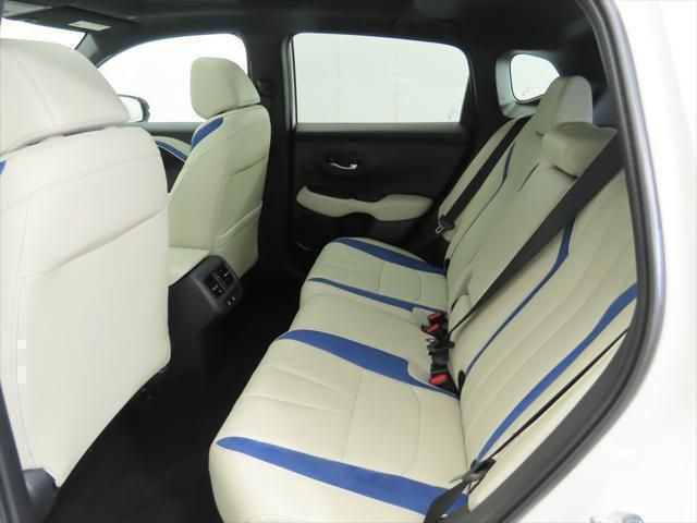 Thumbnail: 2025 Acura ADX - 22