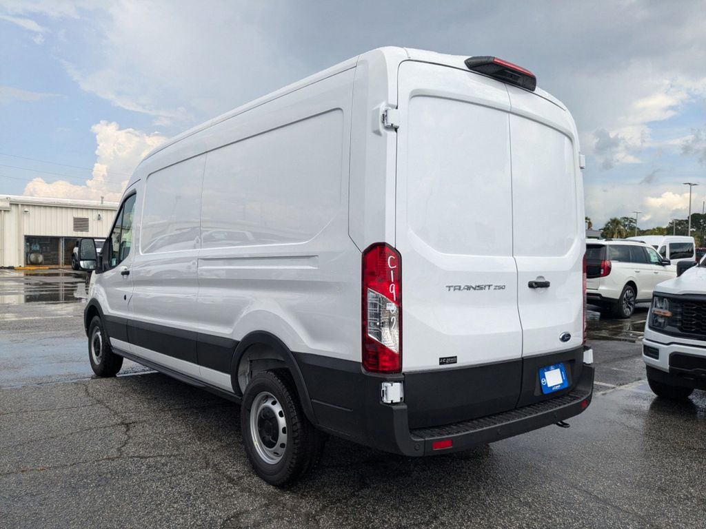 2025 Ford Transit 250
