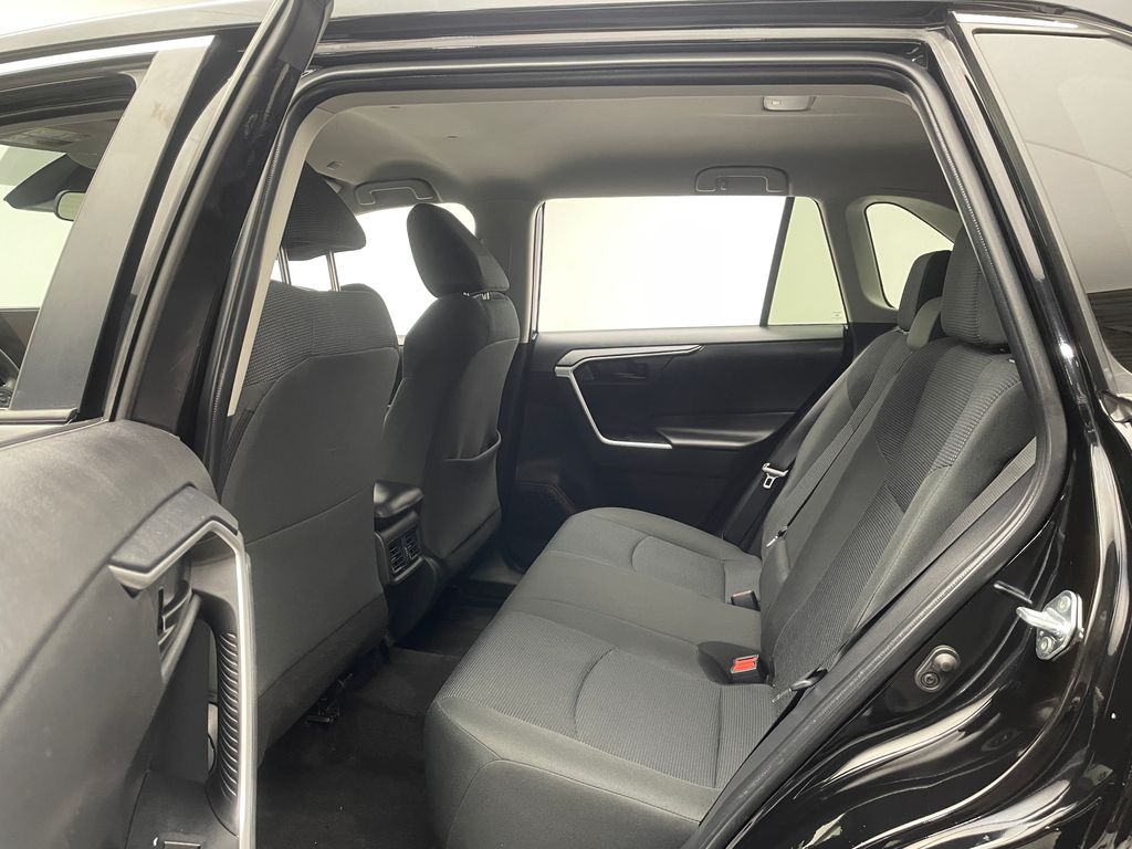 Thumbnail: 2023 Toyota RAV4 - 32