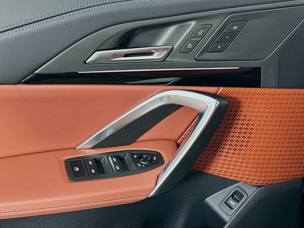 Thumbnail: 2026 BMW X1 - 20