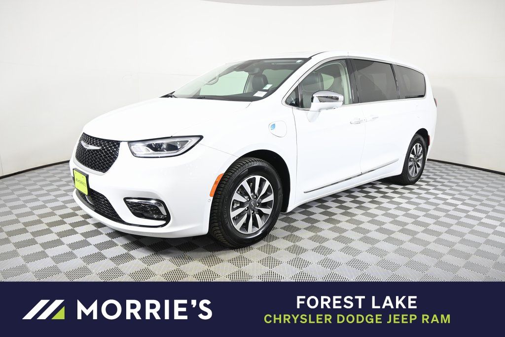 2022 Chrysler Pacifica Hybrid Limited
