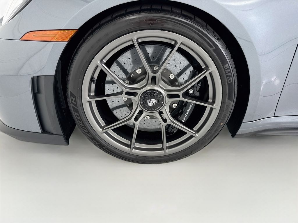 Thumbnail: 2026 Porsche 911 - 27