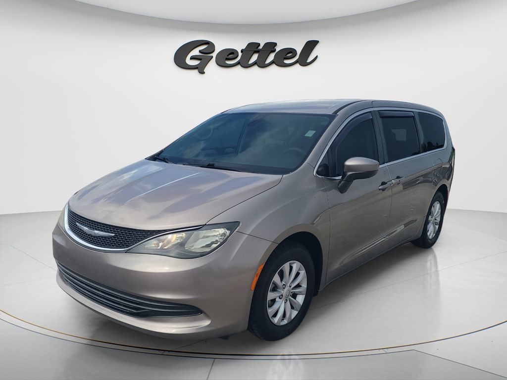 Molten Silver 2017 Chrysler Pacifica Minivan Front-Wheel Drive 9-Speed Automatic