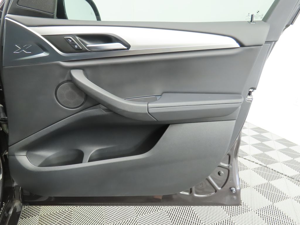 2022 BMW X3 sDrive30i 25
