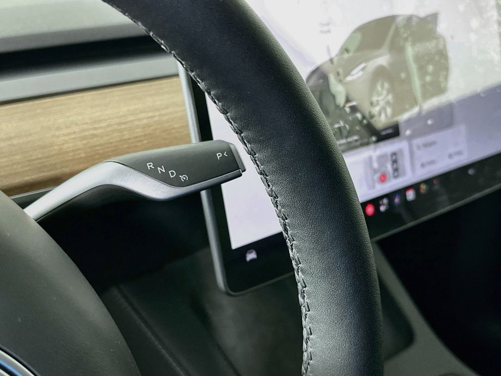 Thumbnail: 2024 Tesla Model Y - 17