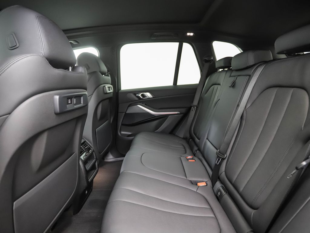 2022 BMW X5 xDrive40i 22