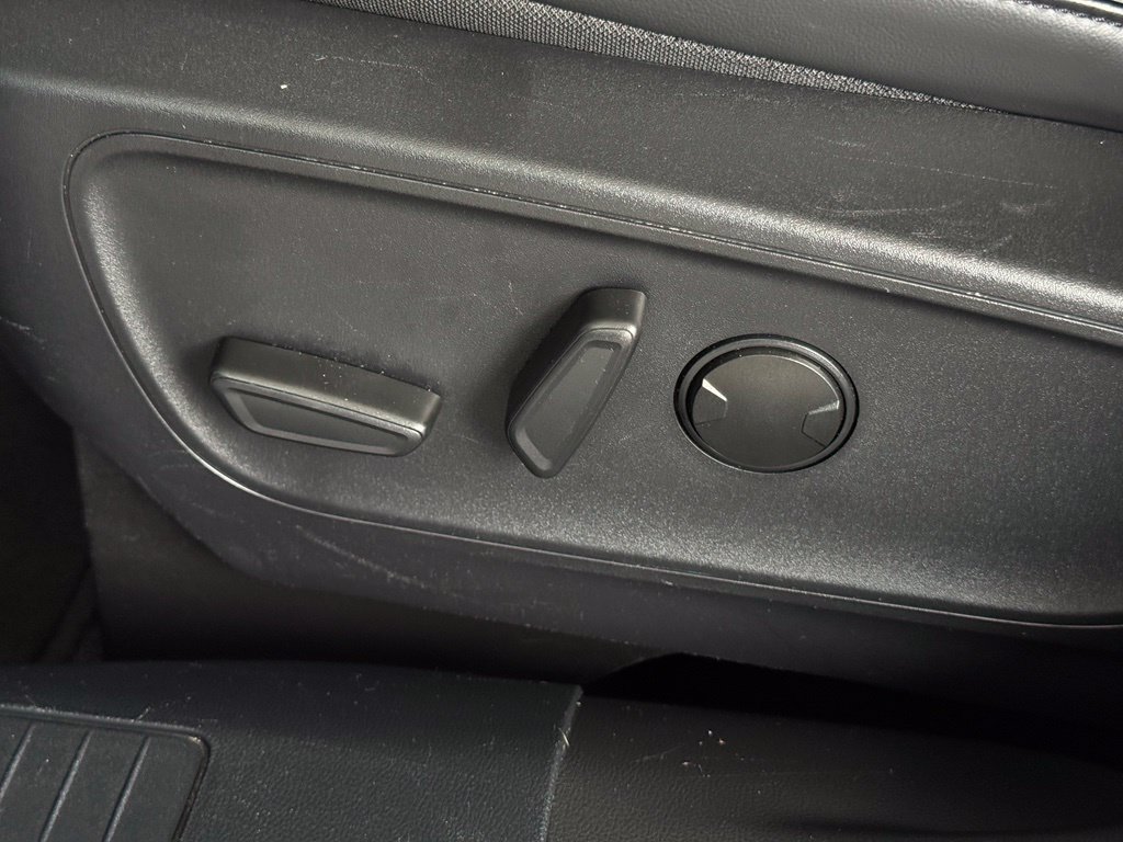 2025 Ford Escape ST-Line Select Gray Metallic - Jim Hudson Acura - Image 28