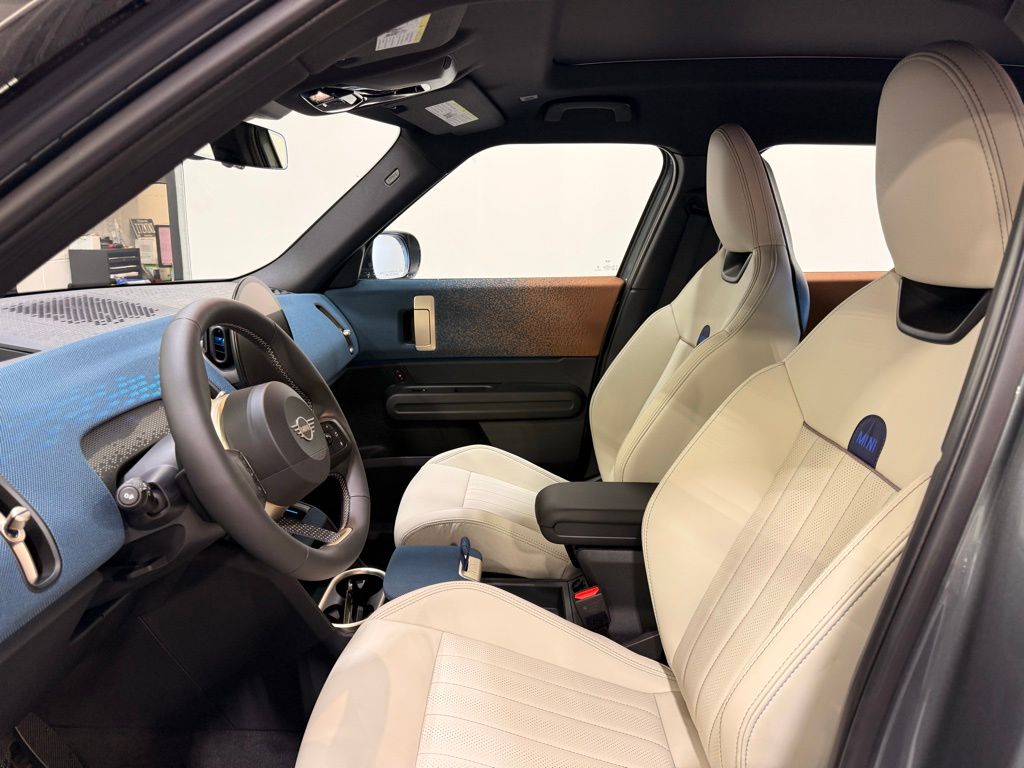 Thumbnail: 2025 MINI Cooper Countryman - 12