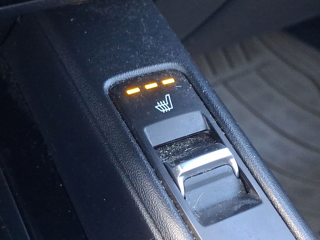 Thumbnail: 2020 Kia Telluride - 25