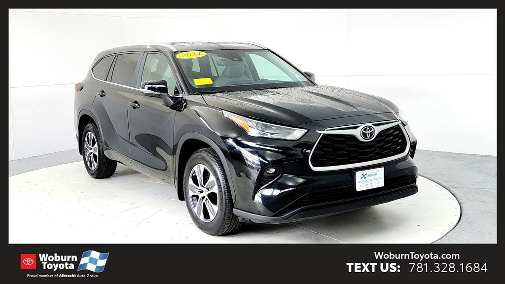 Midnight Black Metallic 2024 Toyota Highlander SUV / Crossover All-Wheel Drive 8-Speed Automatic