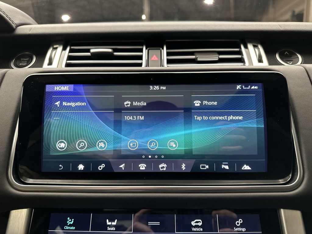 Thumbnail: 2019 Land Rover Range Rover - 19