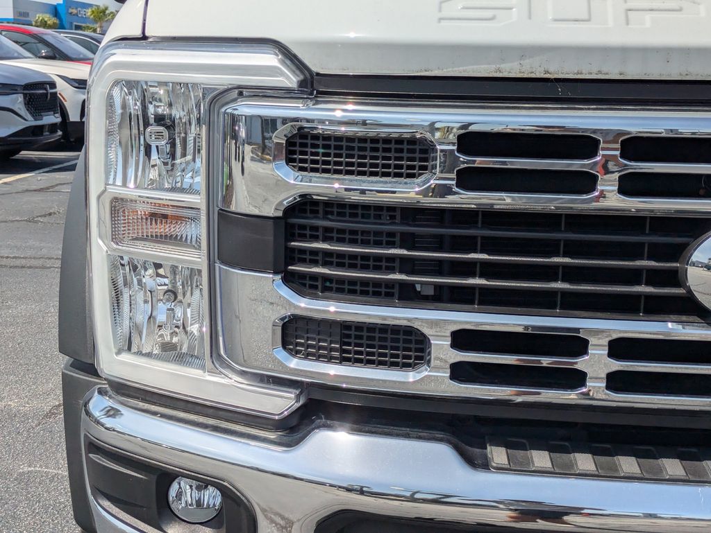 2025 Ford F-600 Chassis XL