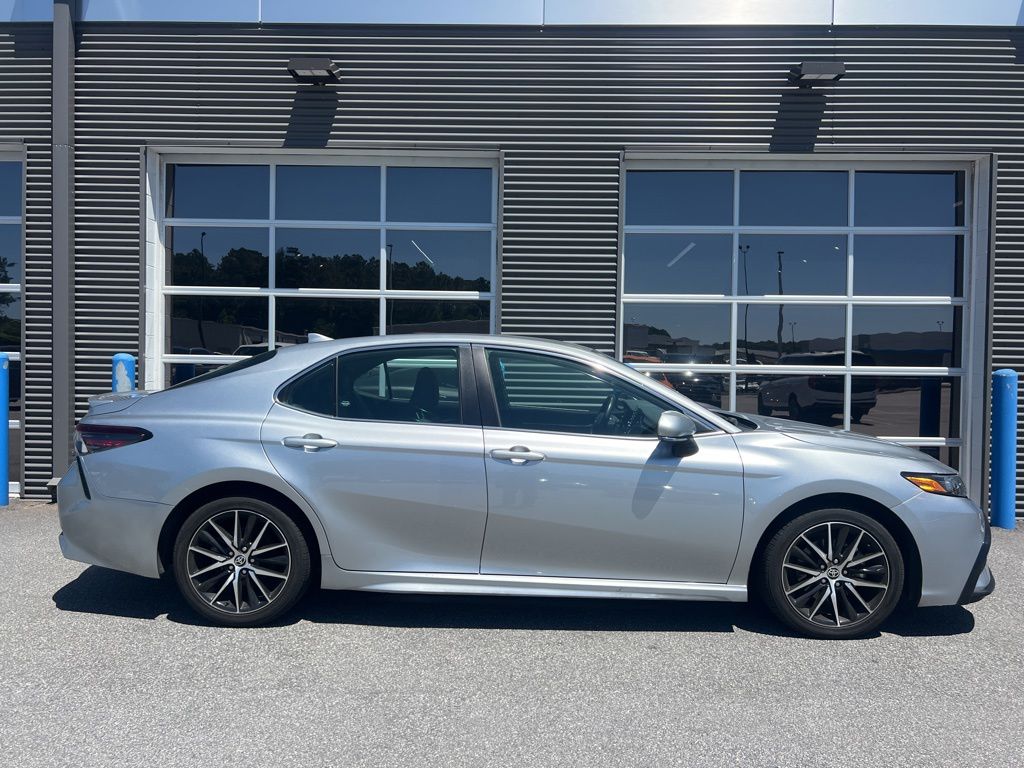 2024 Celestial Silver Metallic Toyota Camry SE FWD Sedan