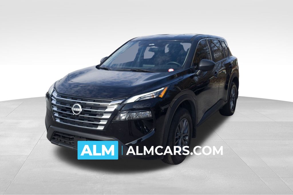 2024 Nissan Rogue S's photo