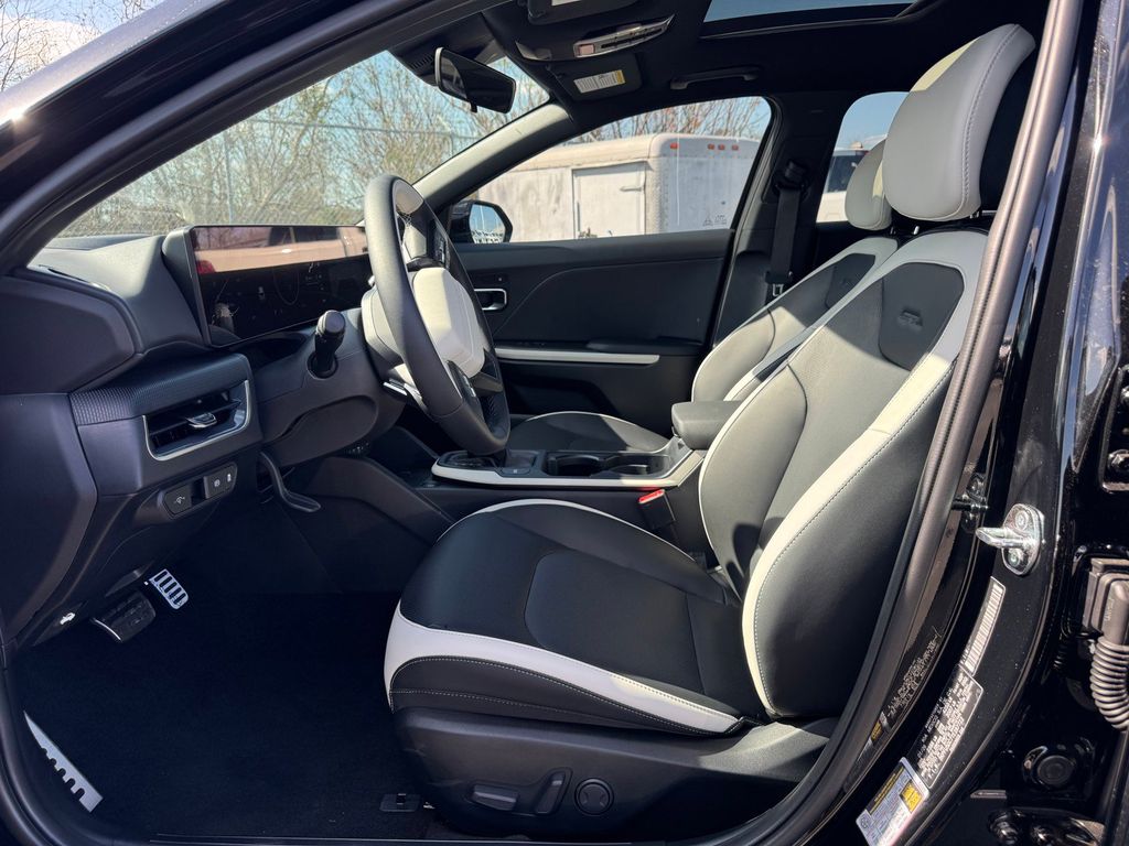 New 2026 Kia K4 Hatchback Hatchback