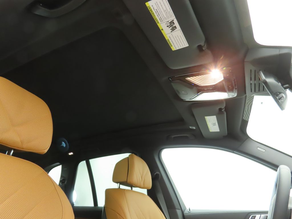 Thumbnail: 2026 BMW X5 - 18