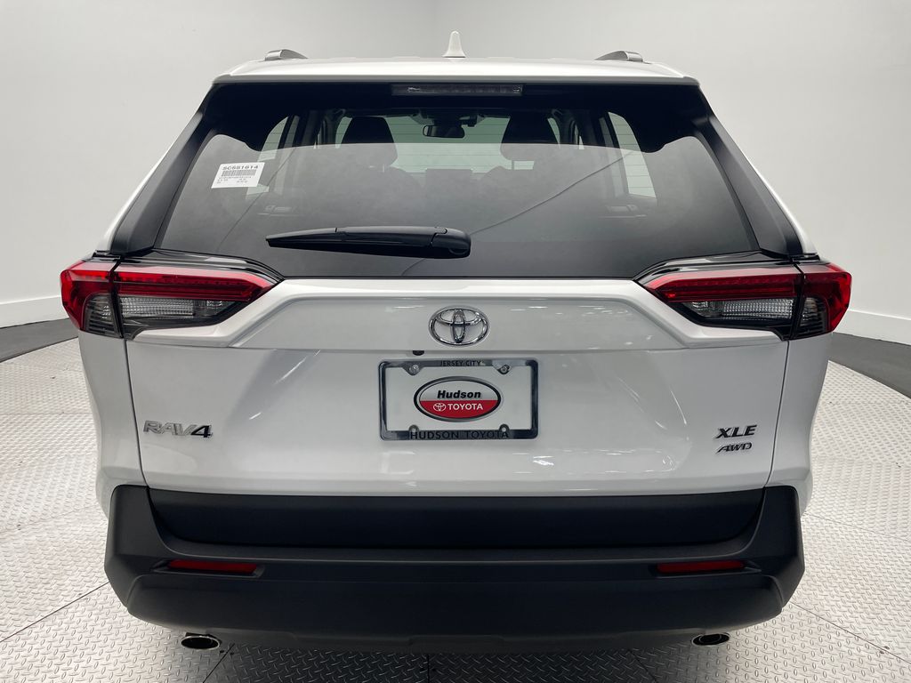 Thumbnail: 2025 Toyota RAV4 - 6