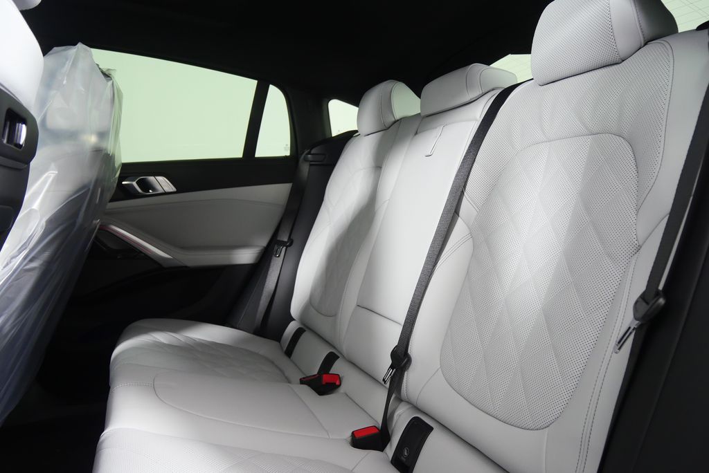 Thumbnail: 2026 BMW X6 - 16
