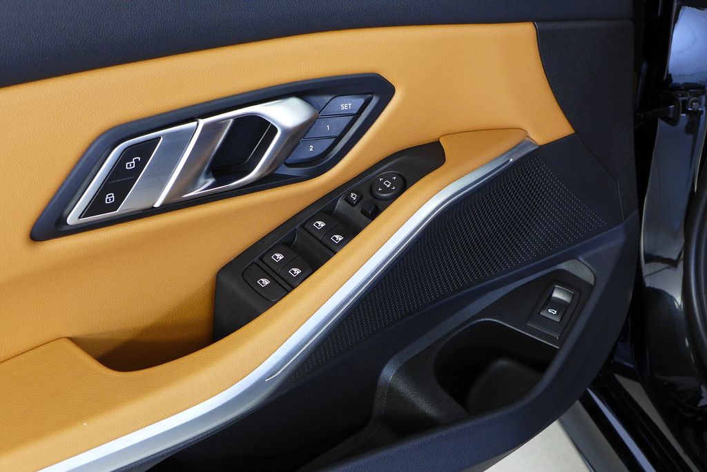 Thumbnail: 2023 BMW 3 Series - 12