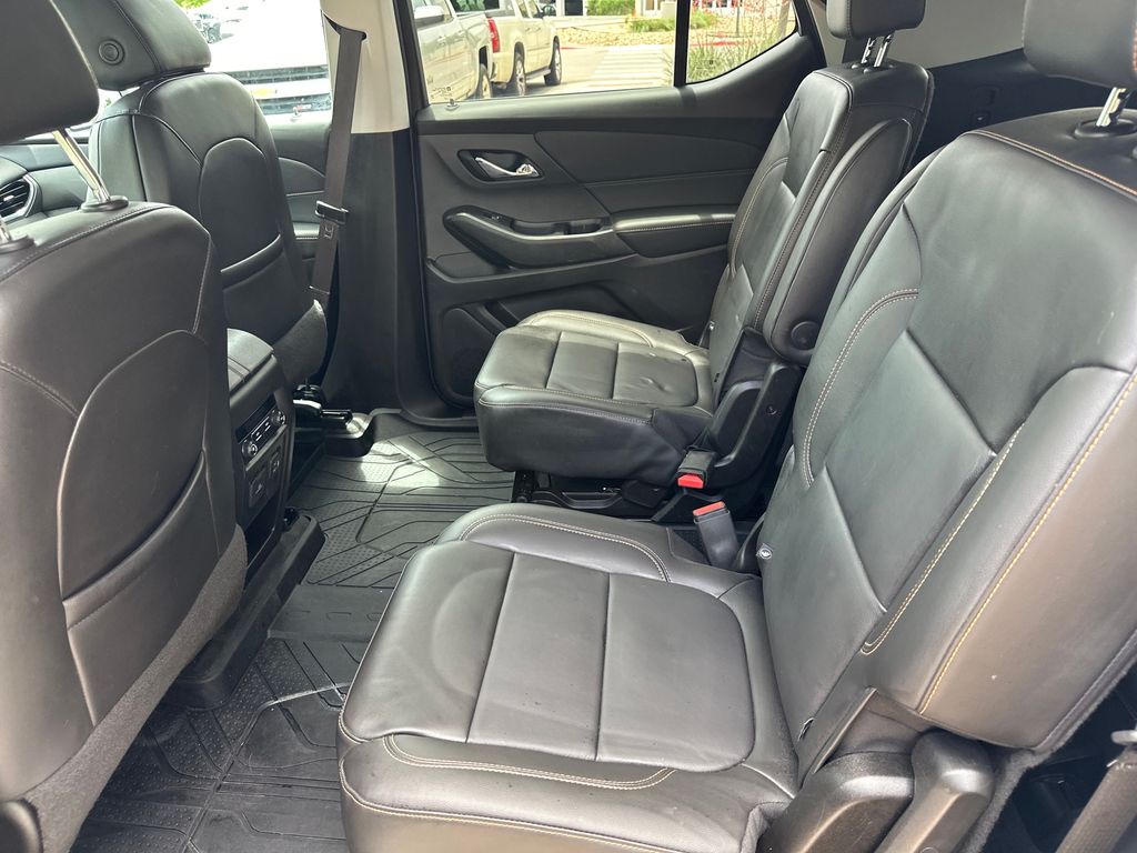 Used Car 2021 Chevrolet Traverse  Rs For Sale Under $30,000 In Austin, Texas