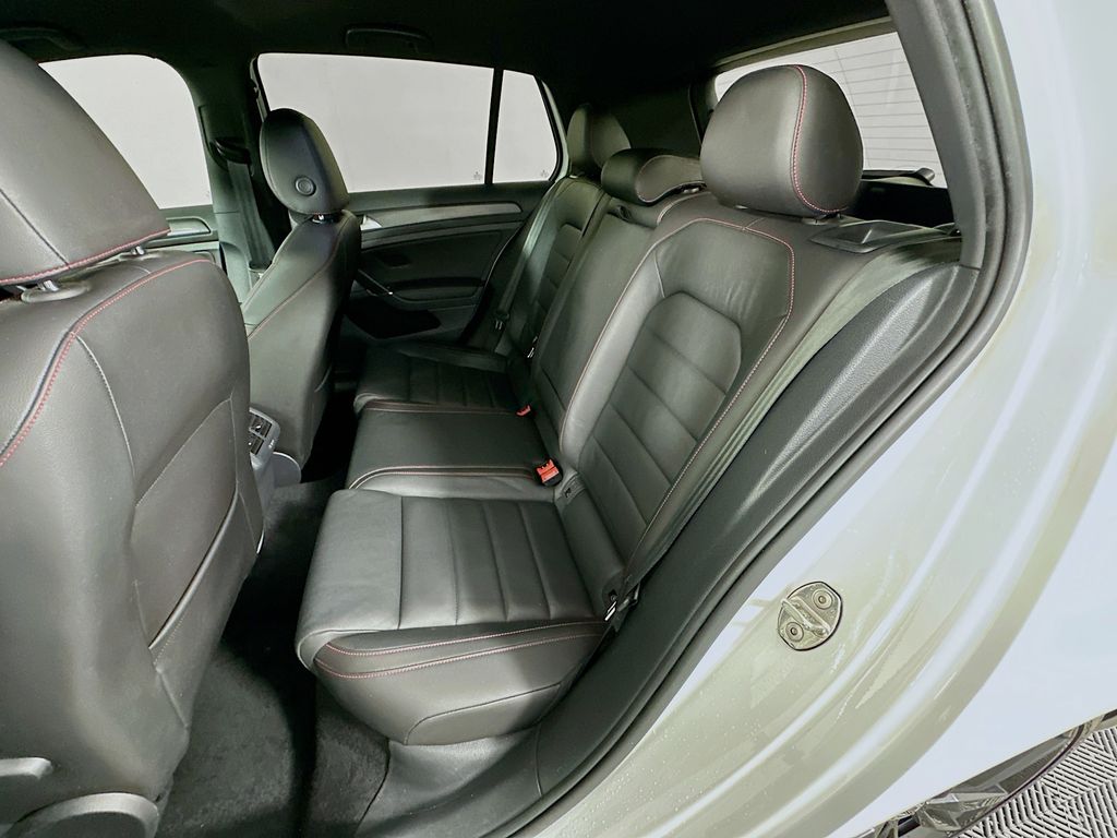 Thumbnail: 2021 Volkswagen Golf - 25