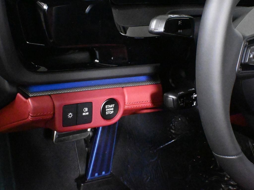 Thumbnail: 2026 Porsche Panamera - 28