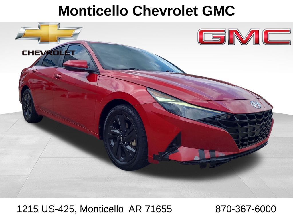 2022 Hyundai Elantra SEL FWD