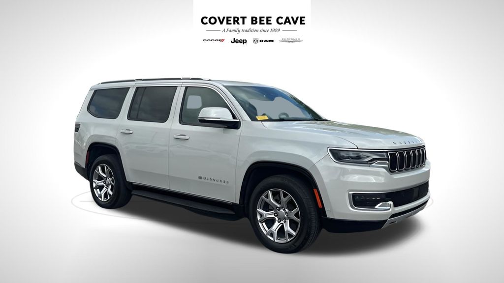 Luxury White Pearlcoat 2022 Jeep Wagoneer Series II RWD SUV / Crossover 4X2 8-Speed Automatic