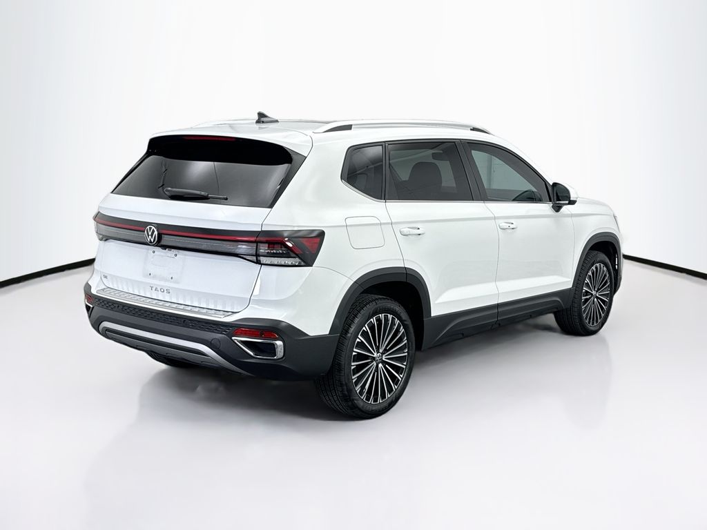 Thumbnail: 2025 Volkswagen Taos - 5