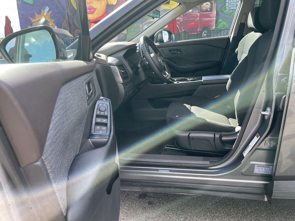 Used 2023 Nissan Rogue SUV