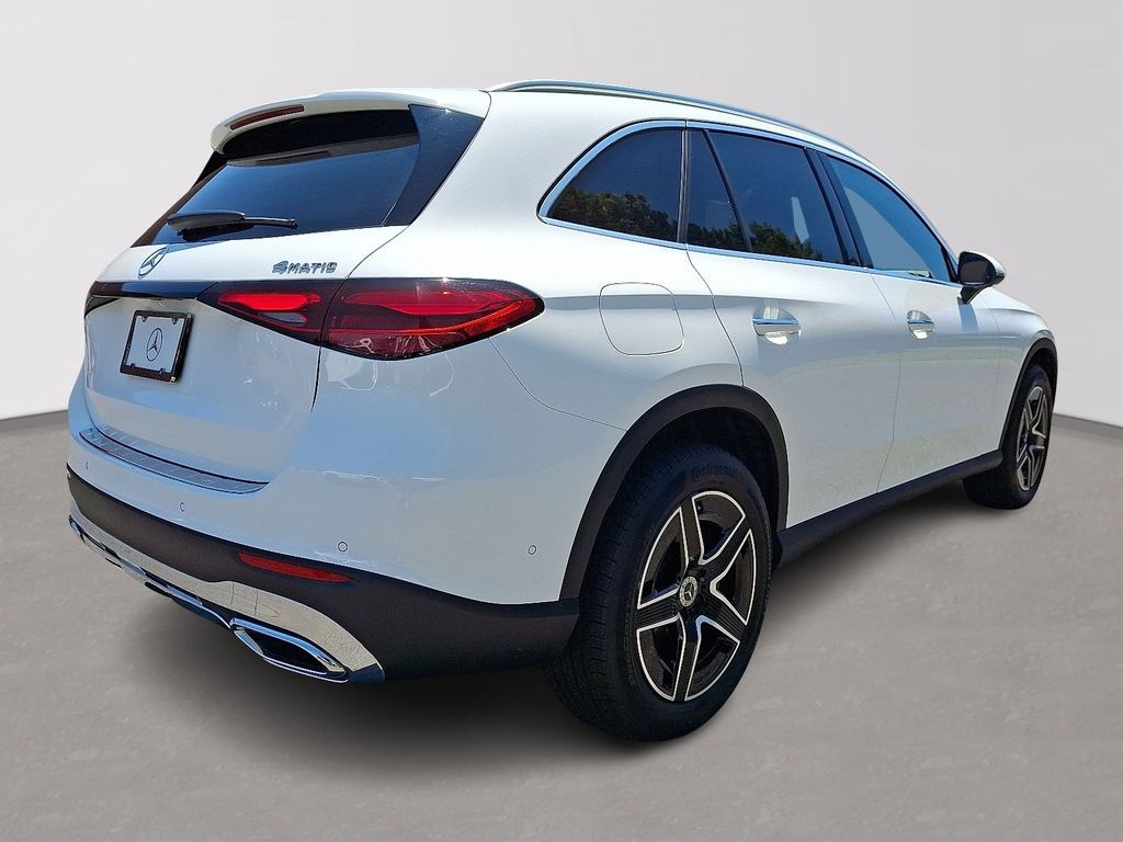 Thumbnail: 2026 Mercedes-Benz GLC - 4