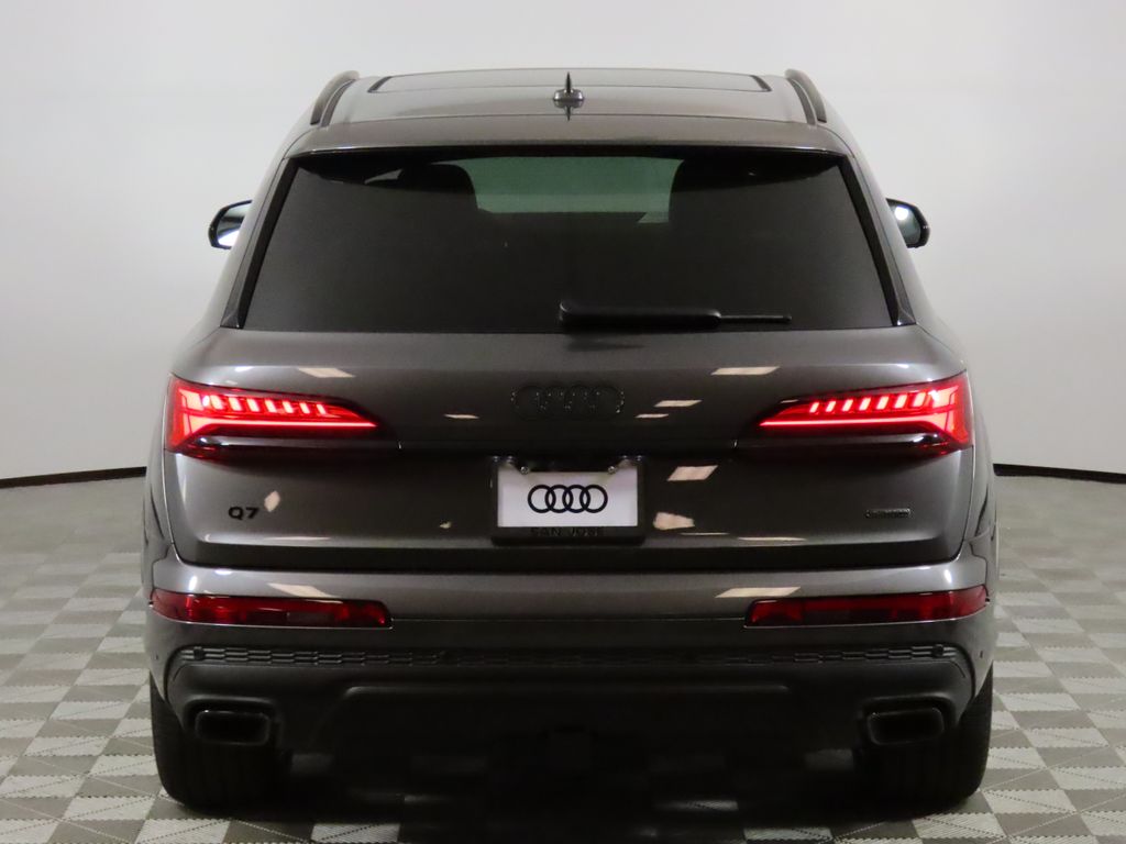 Thumbnail: 2026 Audi Q7 - 4