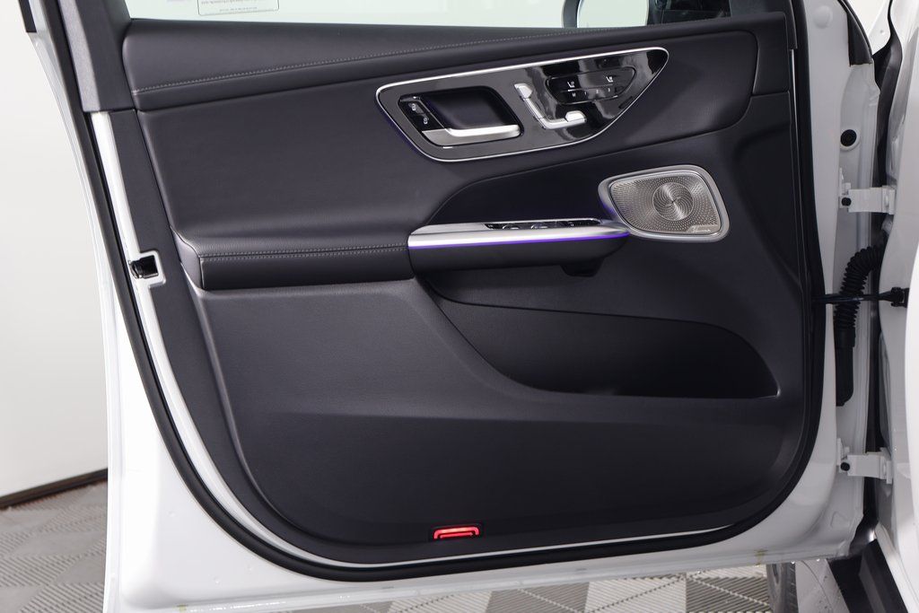 Thumbnail: 2026 Mercedes-Benz GLC - 7