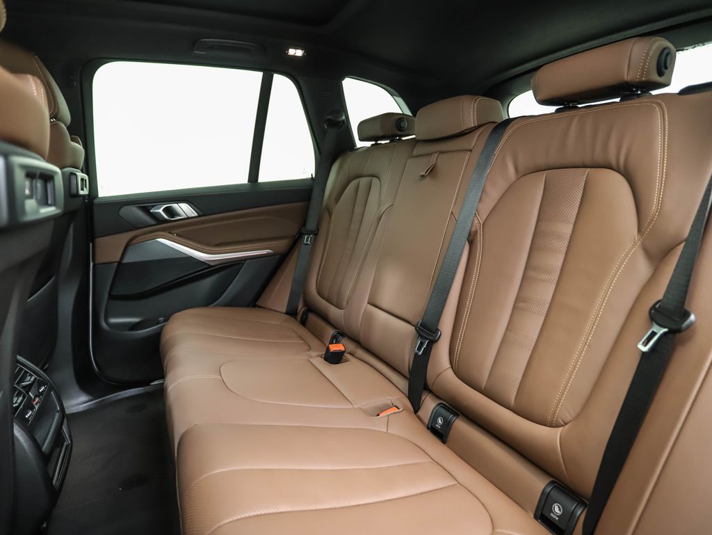 2022 BMW X5 xDrive40i 23