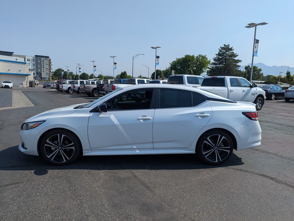 2023 Nissan Sentra SR 8