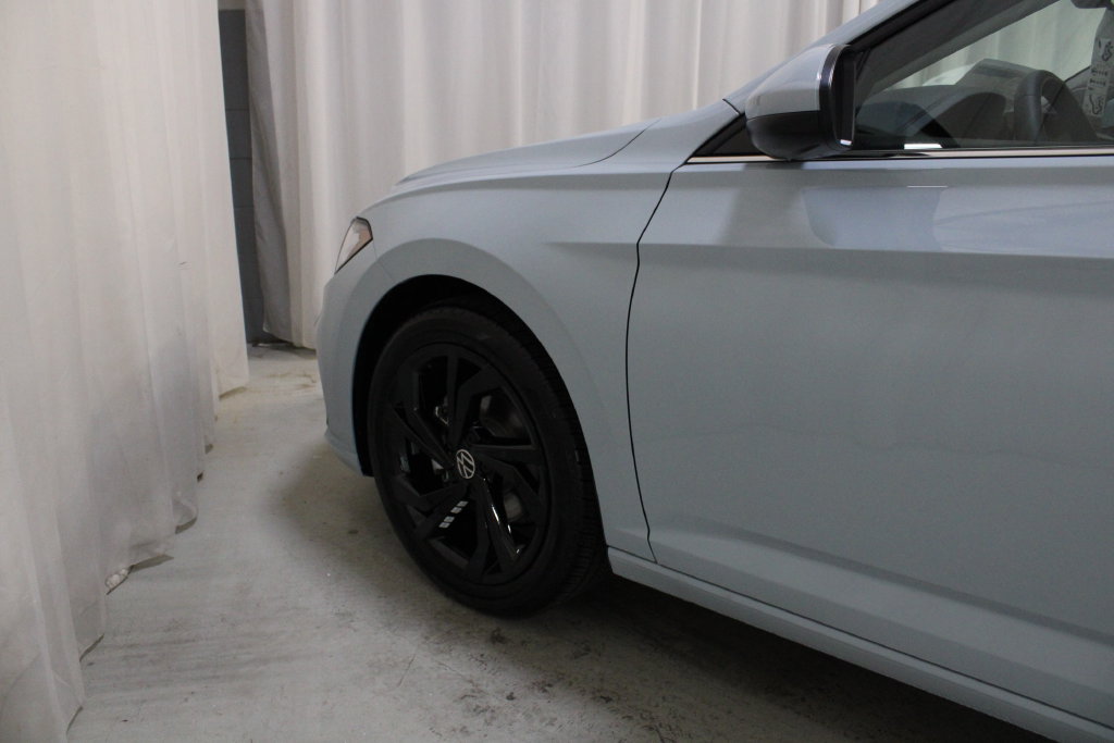 New 2027 Gray Volkswagen 1.5T SE image 30