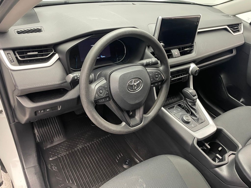 Thumbnail: 2023 Toyota RAV4 - 11