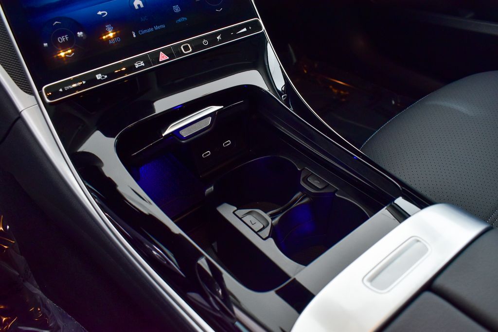 Thumbnail: 2025 Mercedes-Benz C-Class - 14