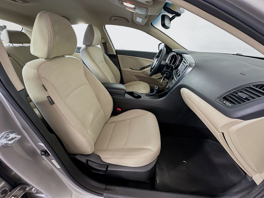 2014 Kia Optima LX 26