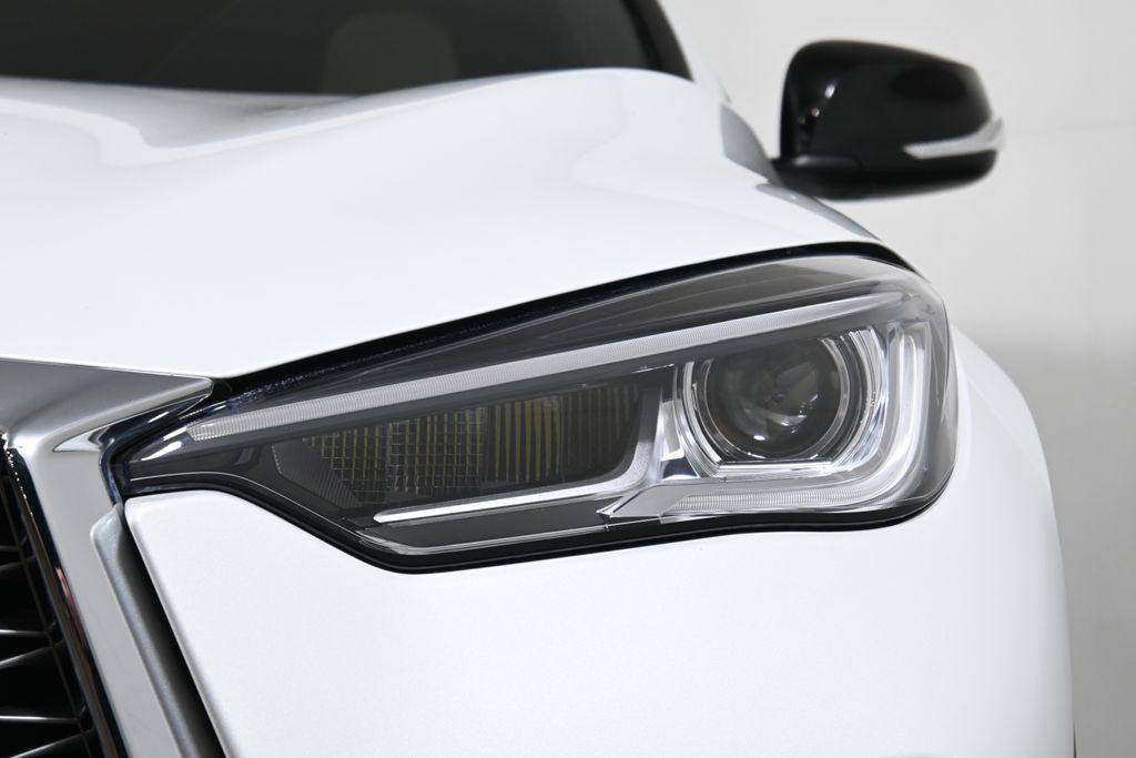 Thumbnail: 2025 INFINITI QX55 - 11