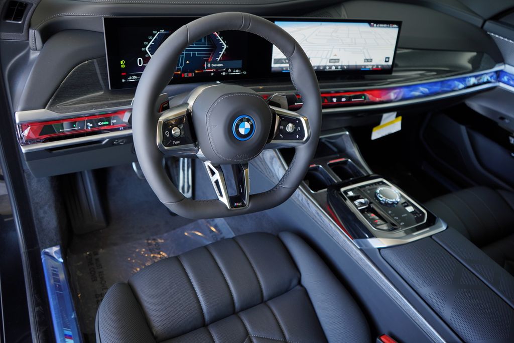 Thumbnail: 2026 BMW 7 Series - 14